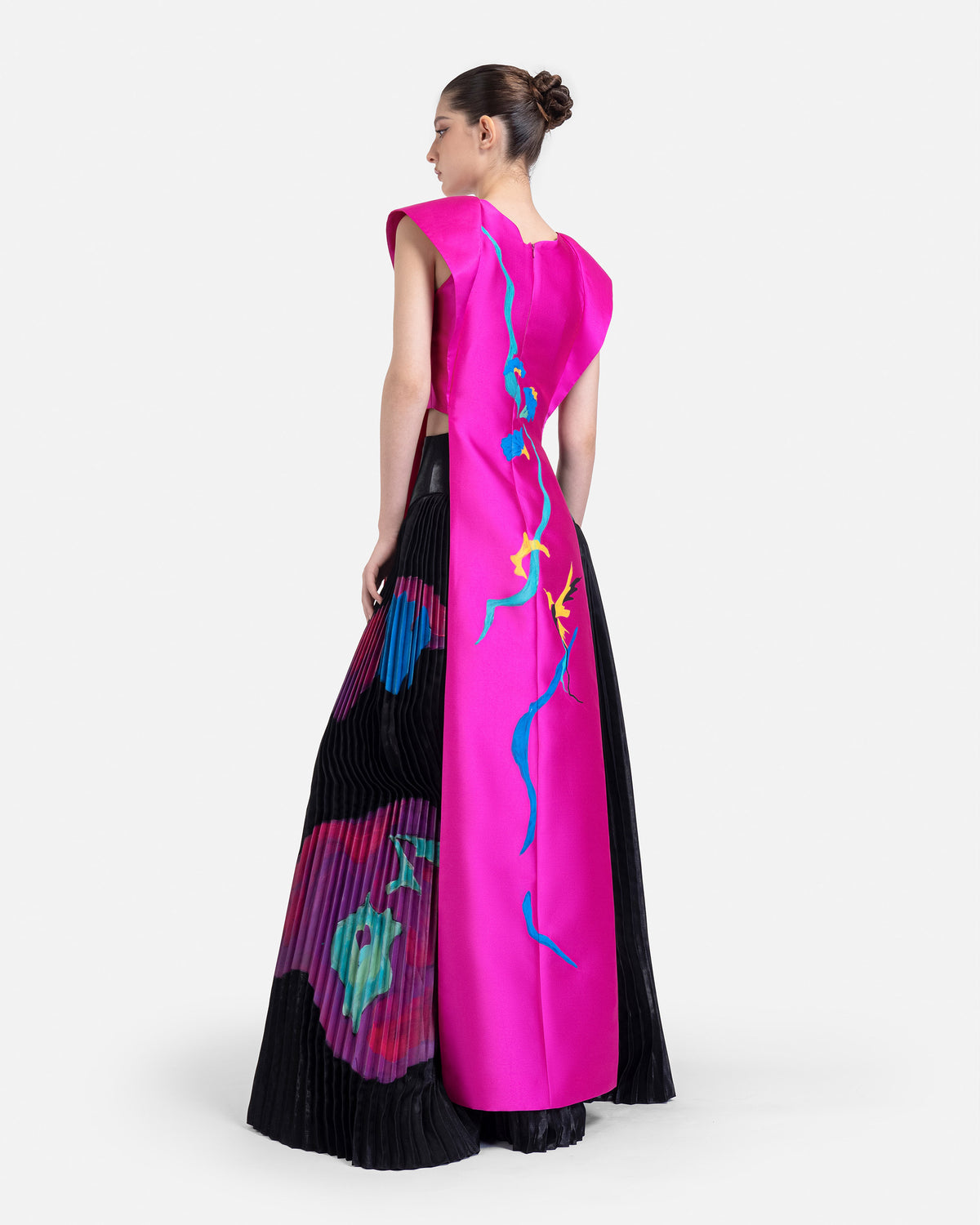 Mountain Flower - Voluminous Pleated Maxi Black Skirt