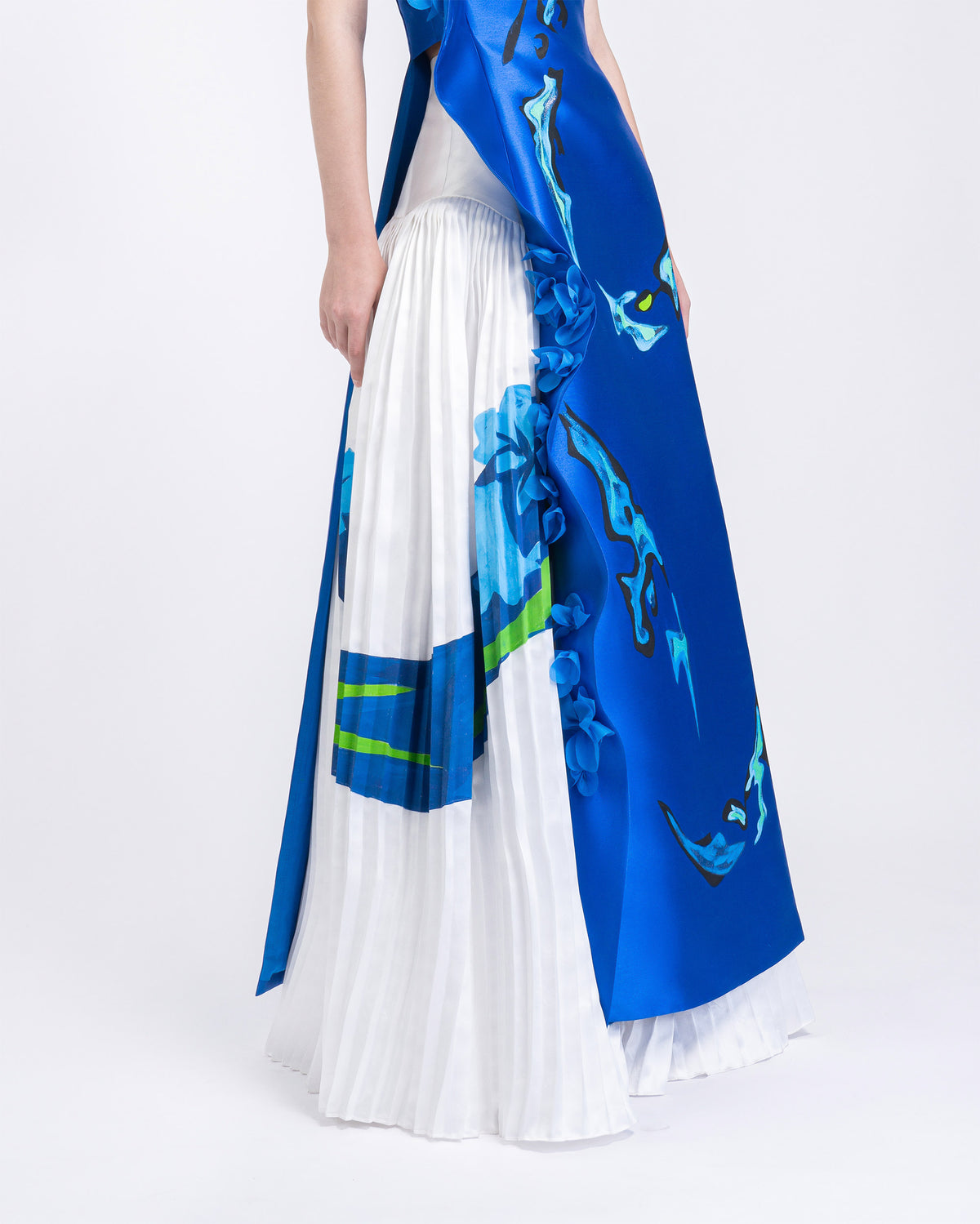 Blue Eden - Pleated White Maxi Skirt