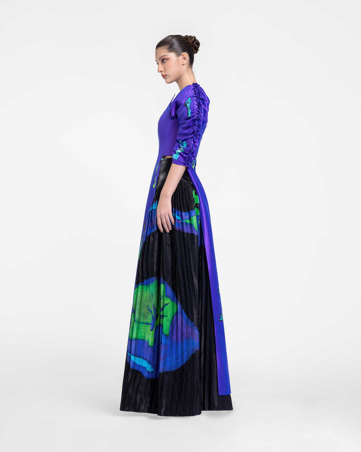 Dream in Vein - Voluminous Sleeves Royal Indigo Aodai