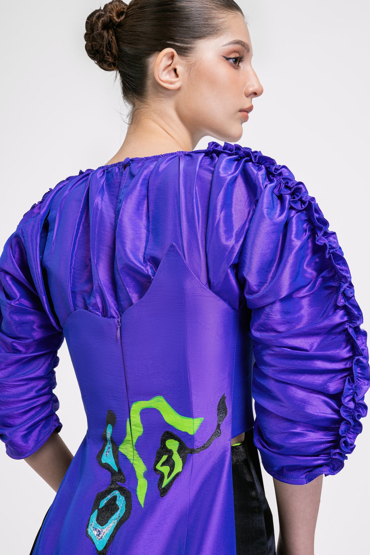 Dream in Vein - Voluminous Sleeves Royal Indigo Aodai
