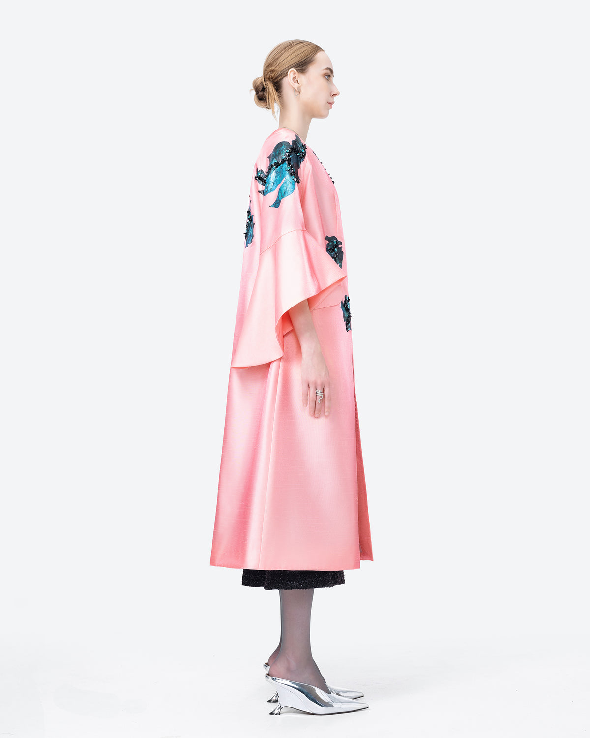 Inner Blossom - Áo Khoác Hồng Apricot