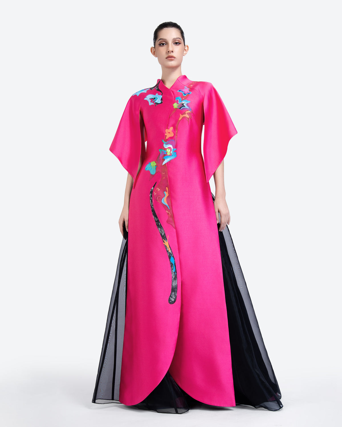 Báo Hồng - Áo Dài Đương Đại