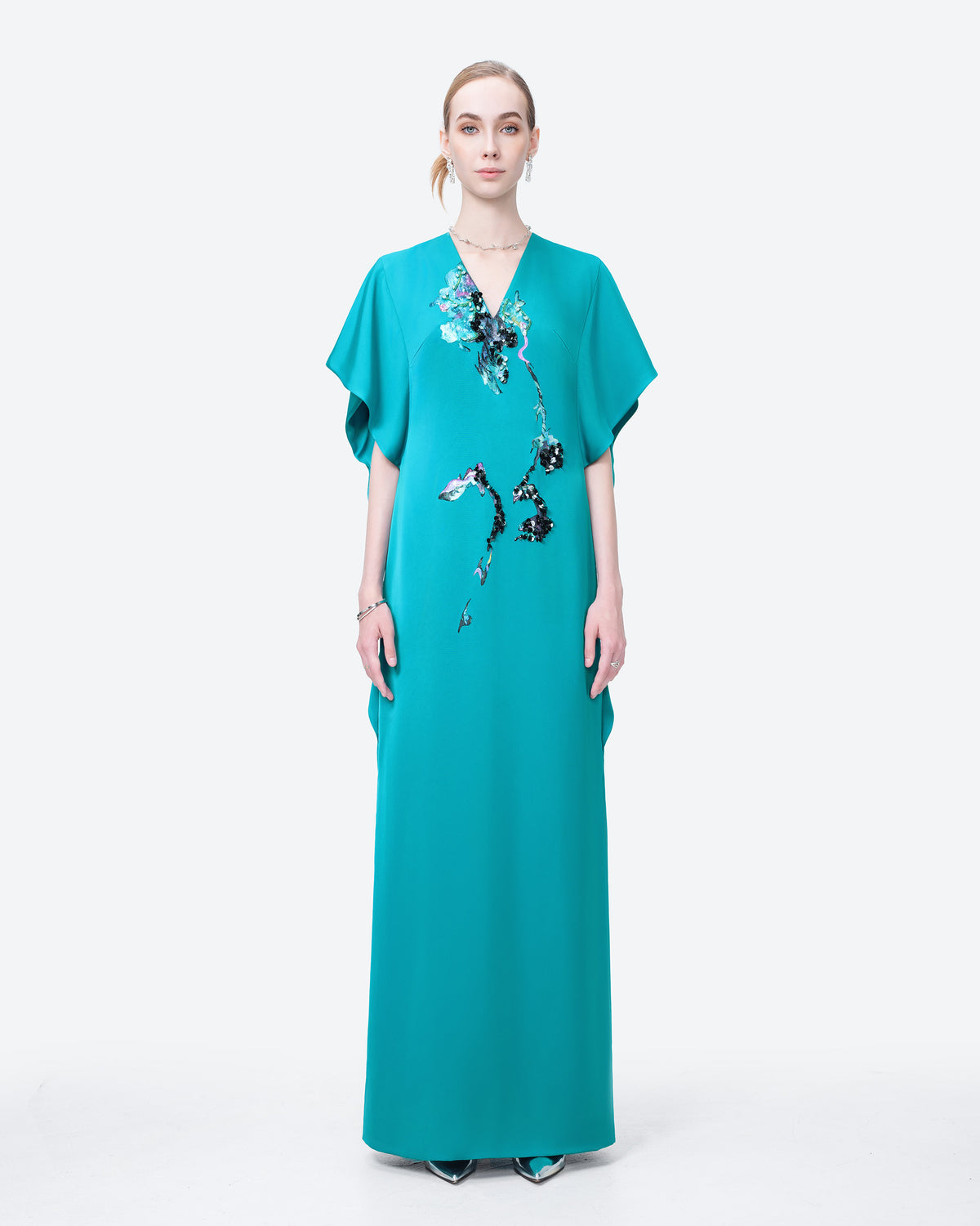 Poppy Of Himalayan - Đầm Maxi Xanh Tay Cape
