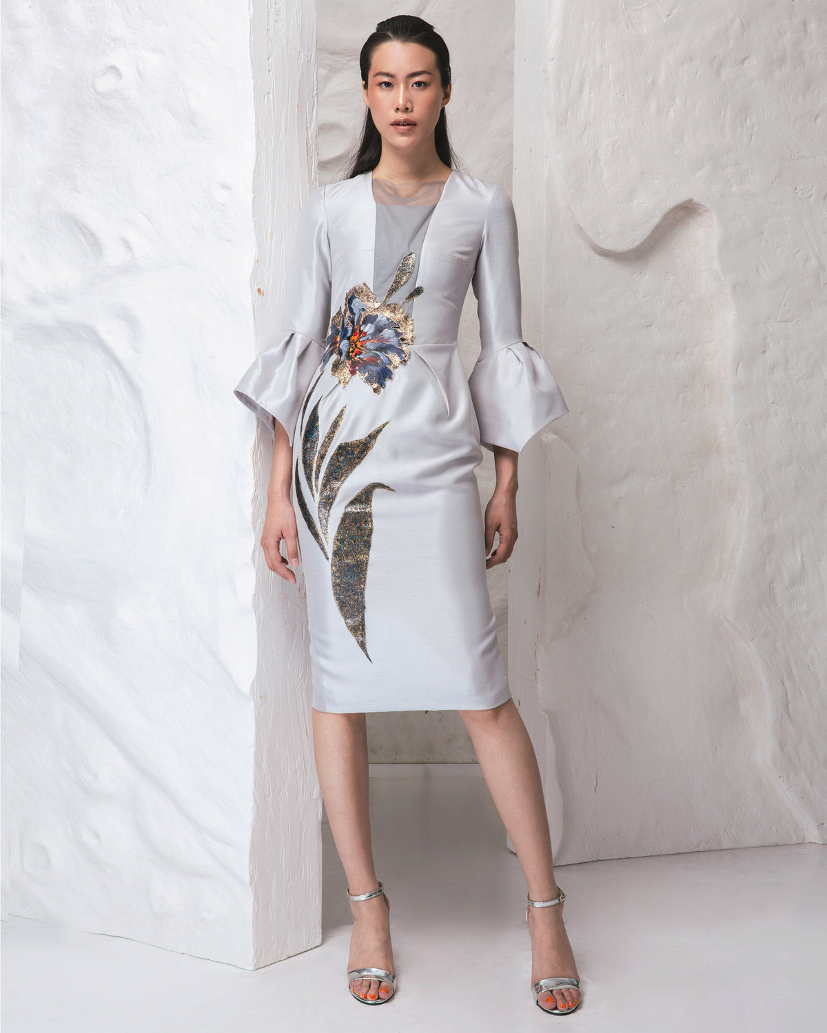 Đầm Taffeta Xám Hoạ Tiết Poppy