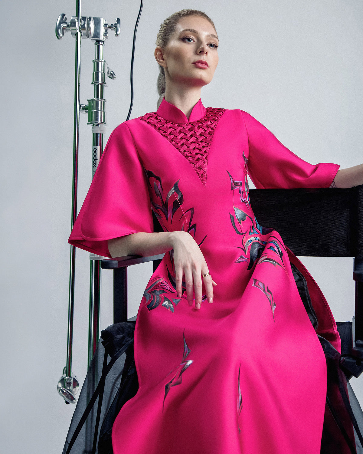 Amaryllis Abstract-painted Smocking Detailing Aodai