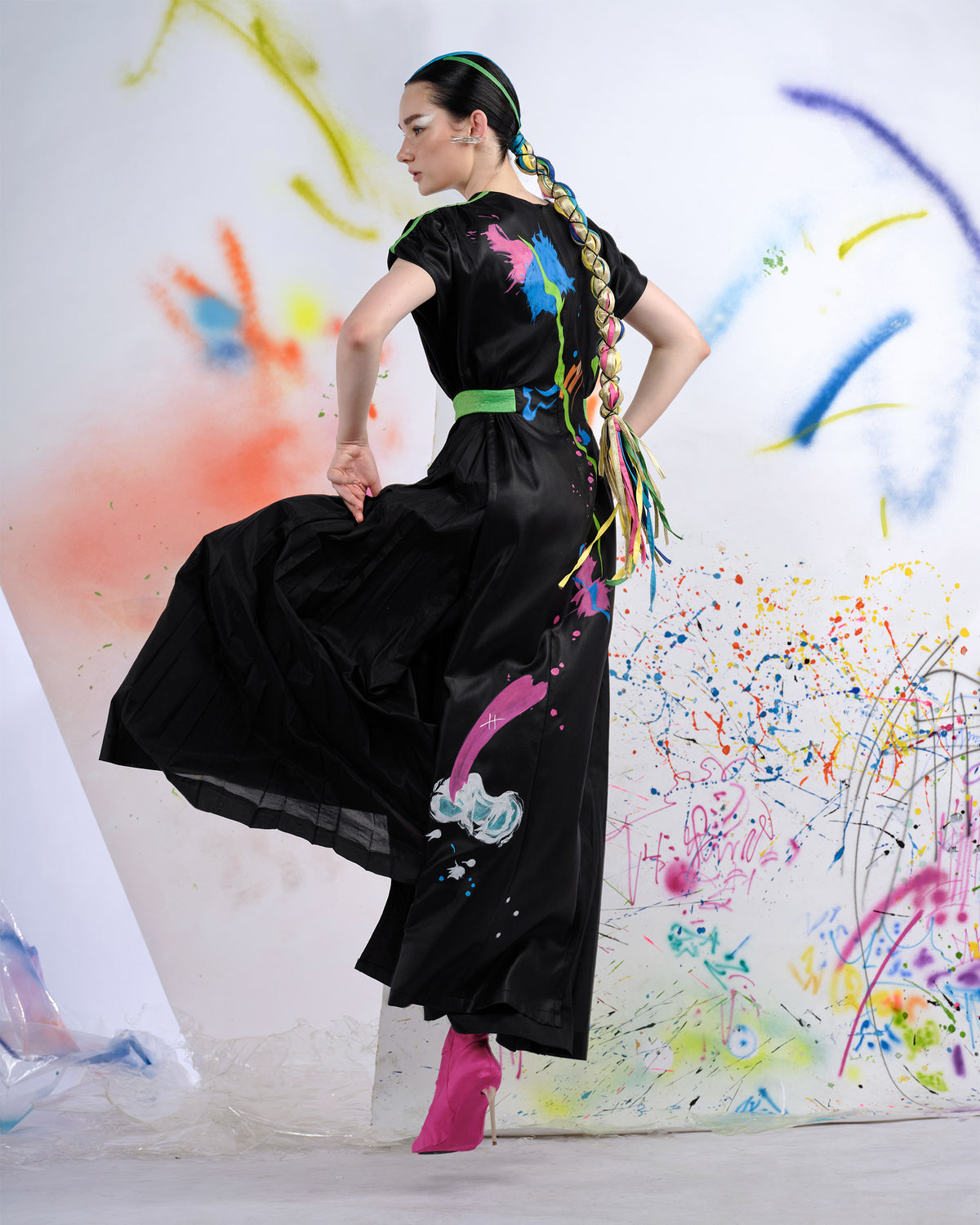 Brilliant Scratches - Black Gathered Contemporary Aodai
