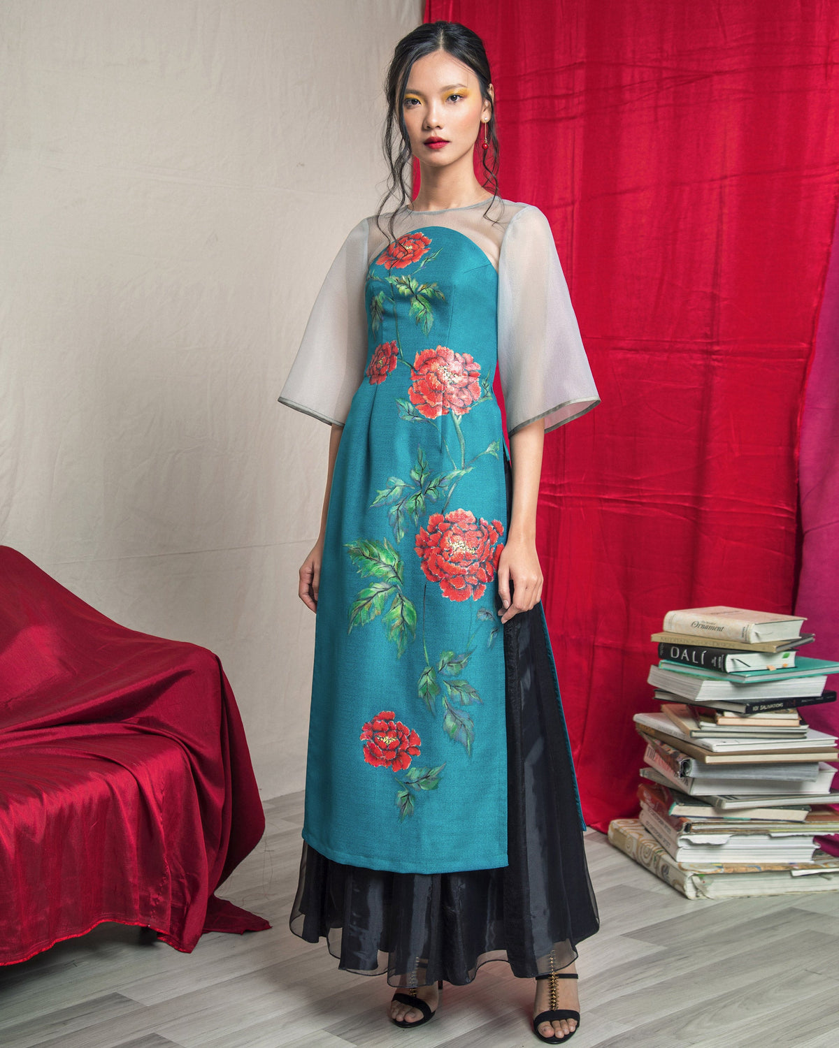 TinyInk-LN18-prussian-blue-hand-painted-peony-contemporary-aodai