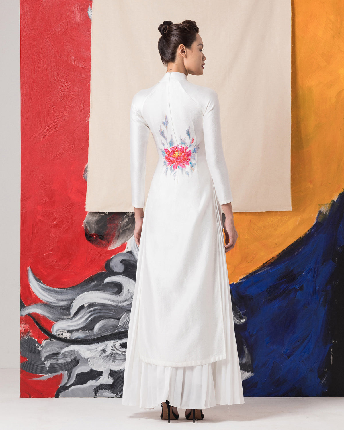 Phoenix-painted Raglan Sleeve White Contemporary Ao Dai