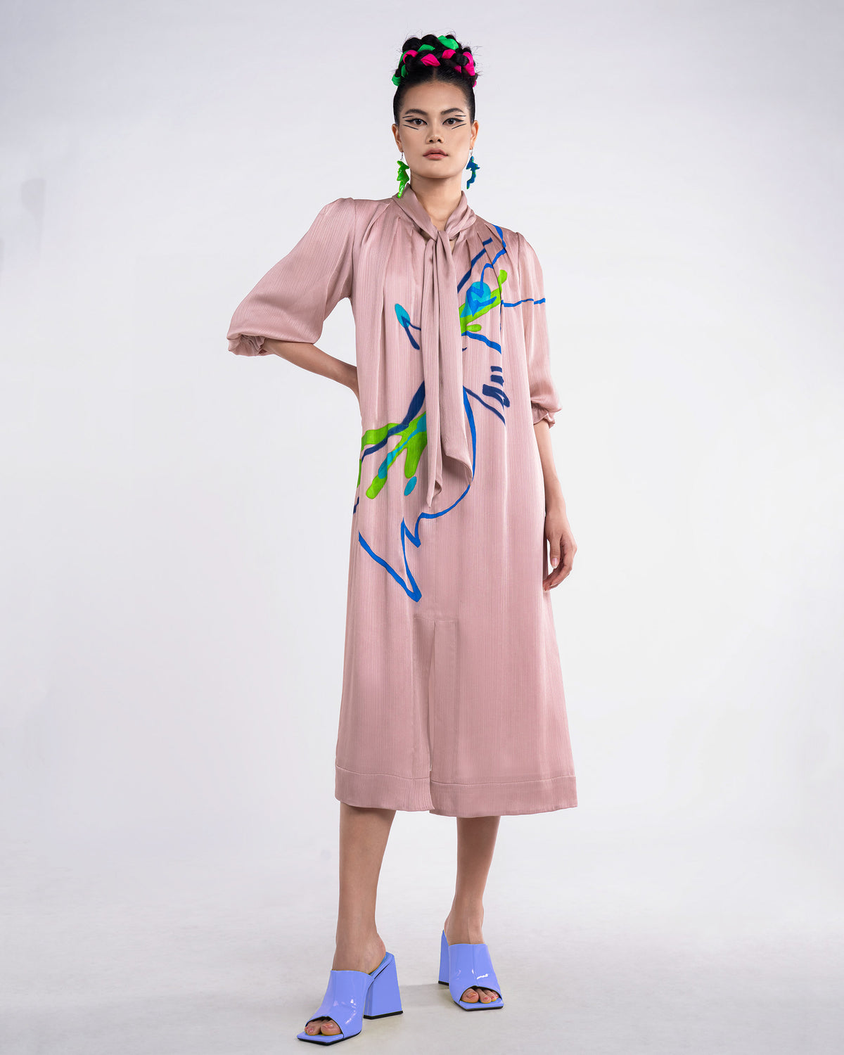 Flying - Pleated Pussy Bow Collar Champagne Pink Shift Dress