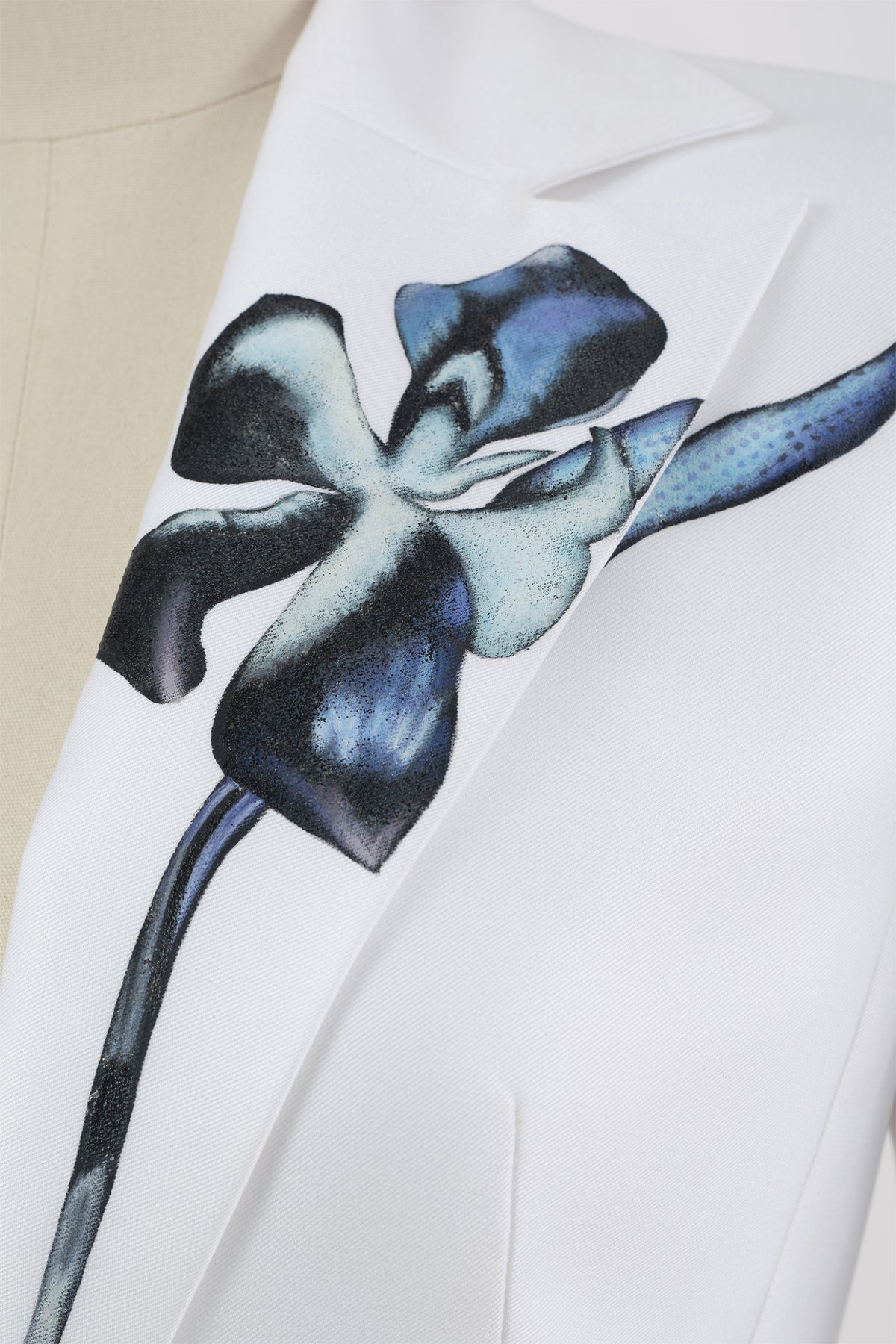 The Shadow - White Orchid Sculpted Blazer
