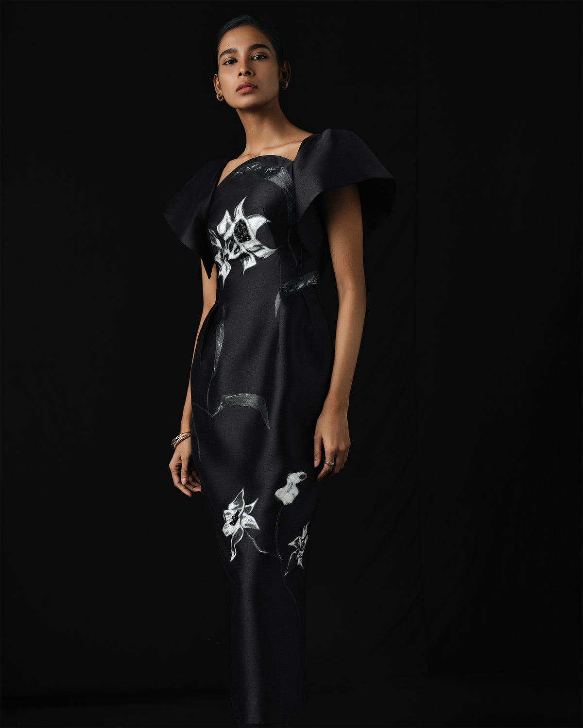 The Twist – Orchid Charcoal Black Pegged Midi Dress