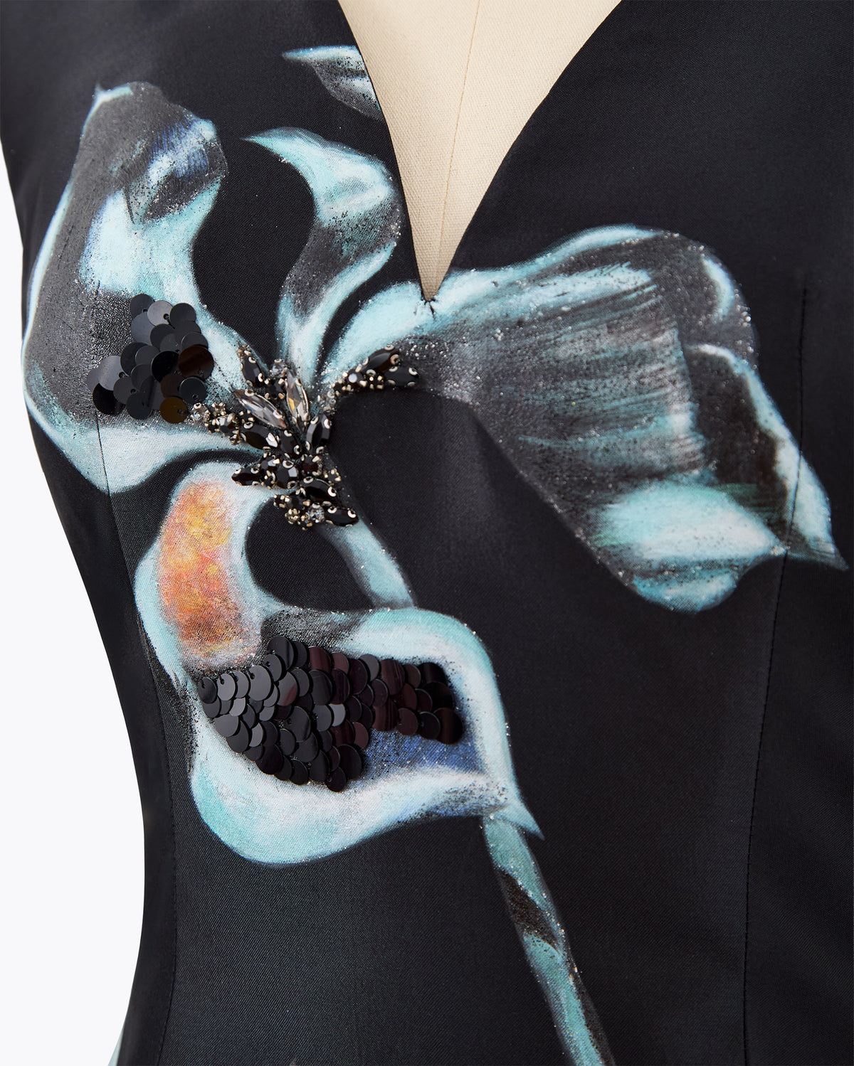 Plateau Light – Iris Black Mermaid Midi Dress
