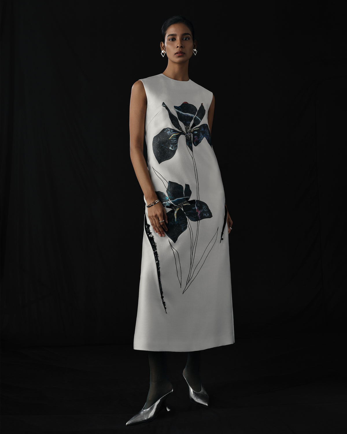 Self-Portrait – Black Iris in White Maxi Dress