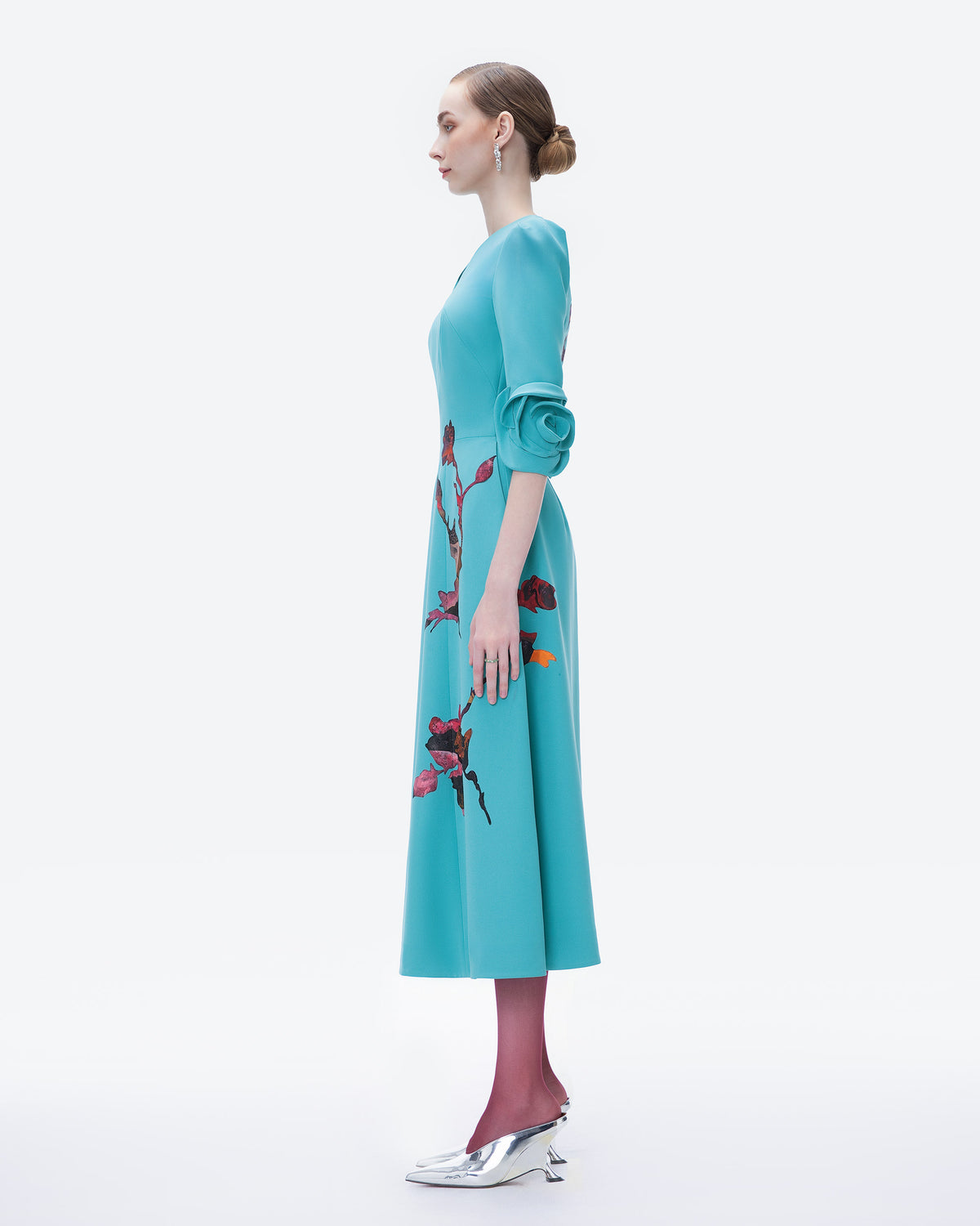 Flora Sonata - Đầm Midi Xanh Aquamarine Tay Điêu Khắc