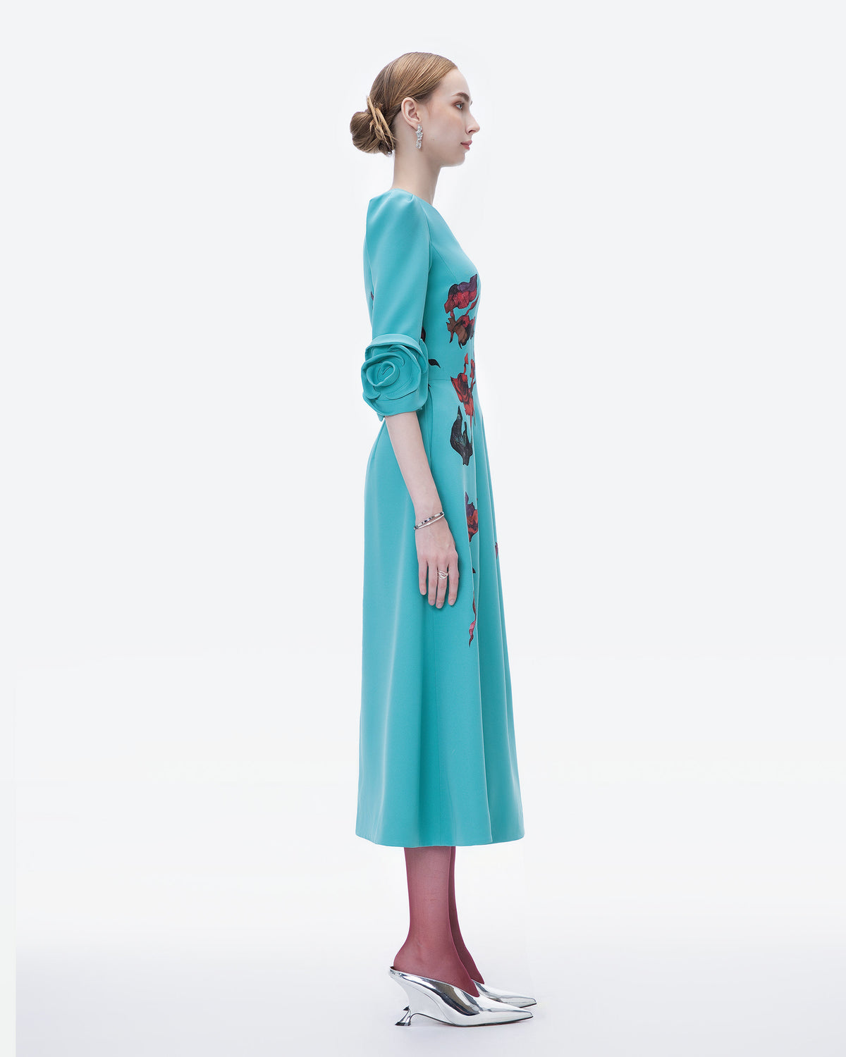 Flora Sonata - Đầm Midi Xanh Aquamarine Tay Điêu Khắc