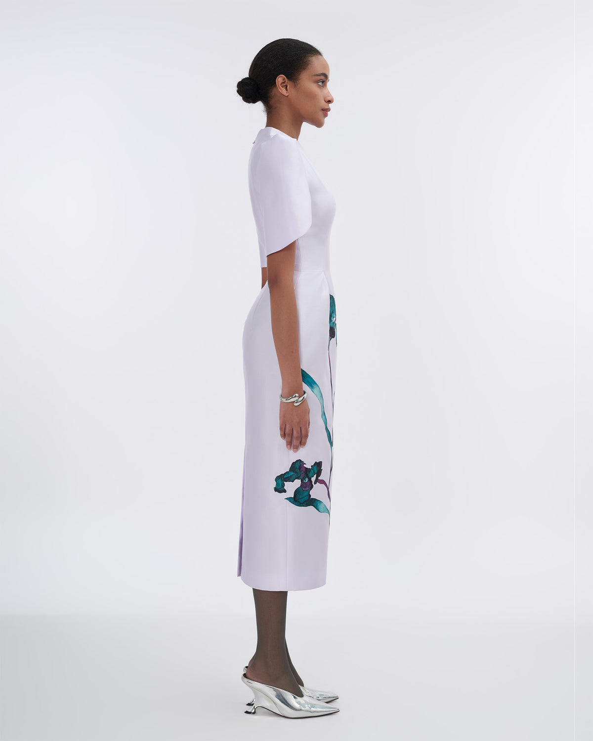Ascension - Lilac Cape Sleeves Pegged Dress