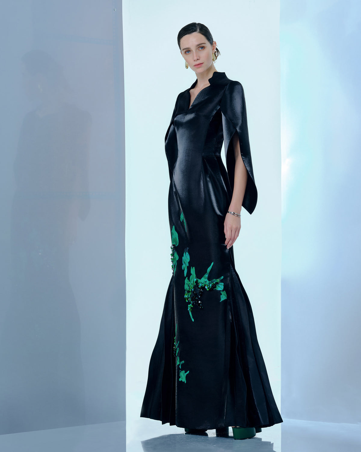 Lily Nior - Sculpted Elegance Black Evening Dress