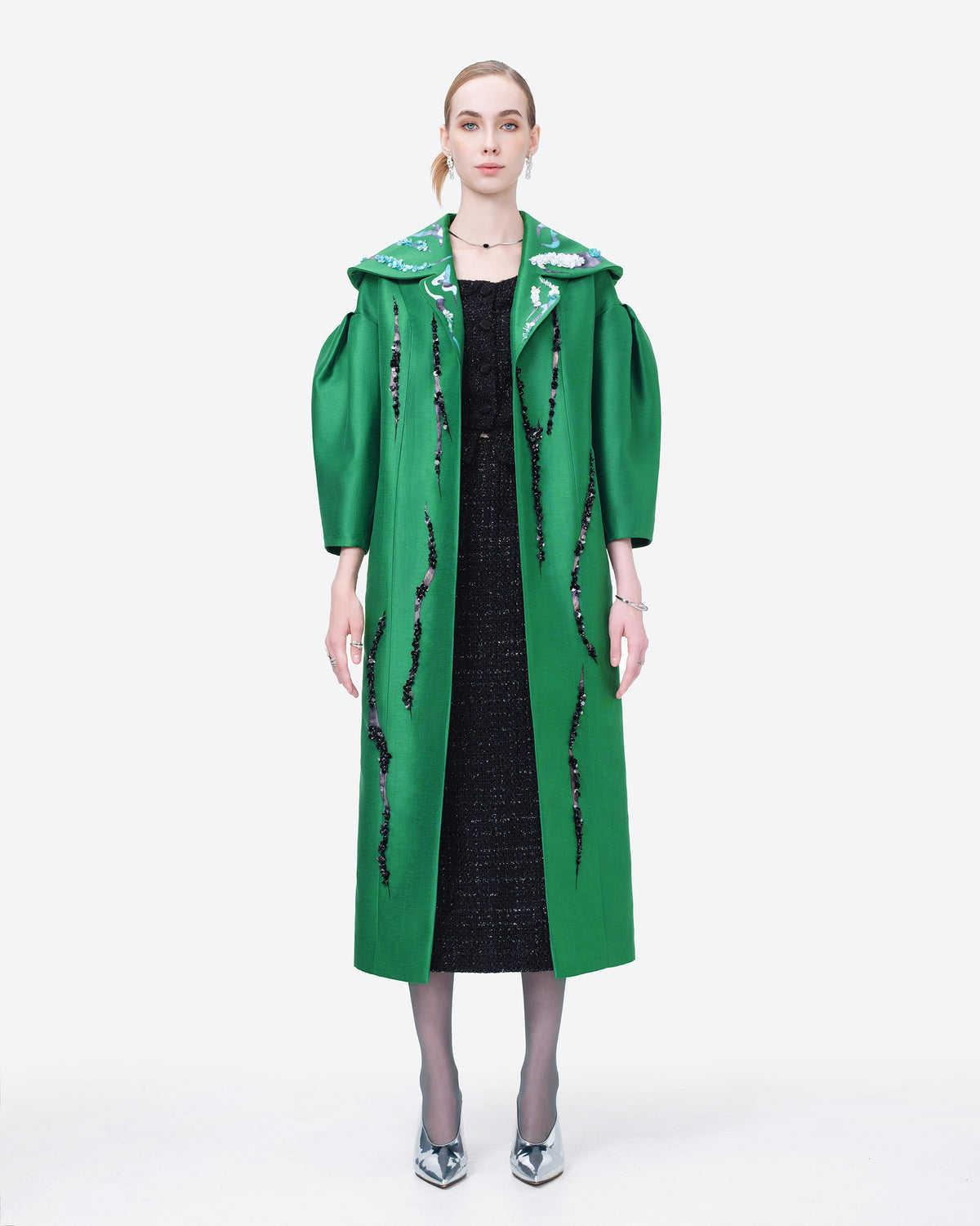 Unfolding Dream – Sculptural Collar Statement Coat