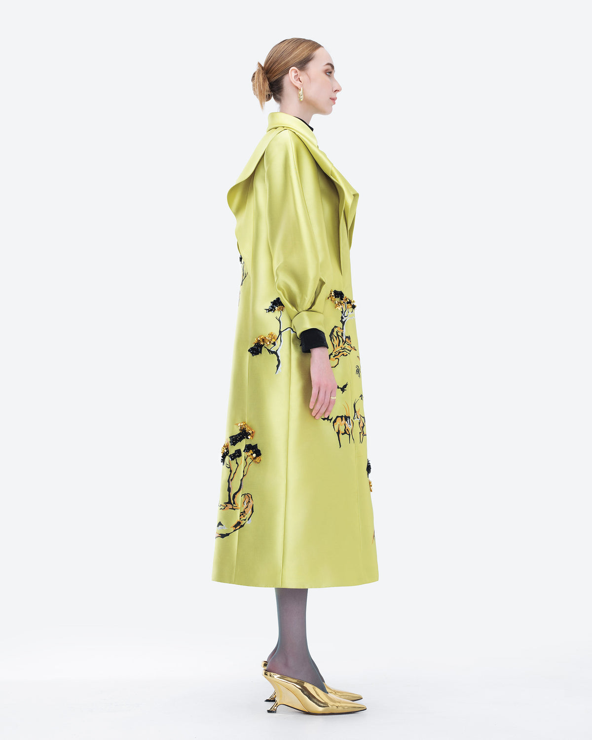 Golden Time - Voluminous Elegance Coat