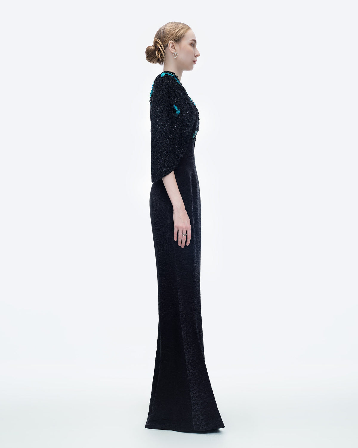 Radiant Night Flame - Sophisticated Black Evening Gown