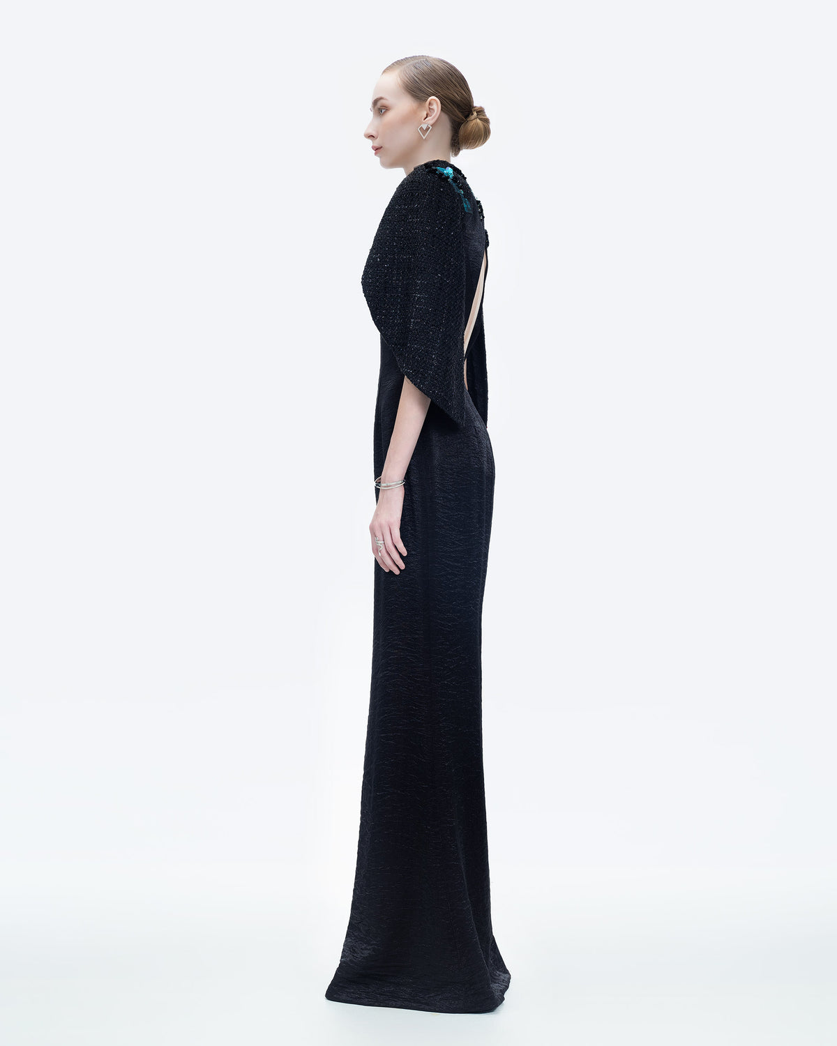 Radiant Night Flame - Sophisticated Black Evening Gown