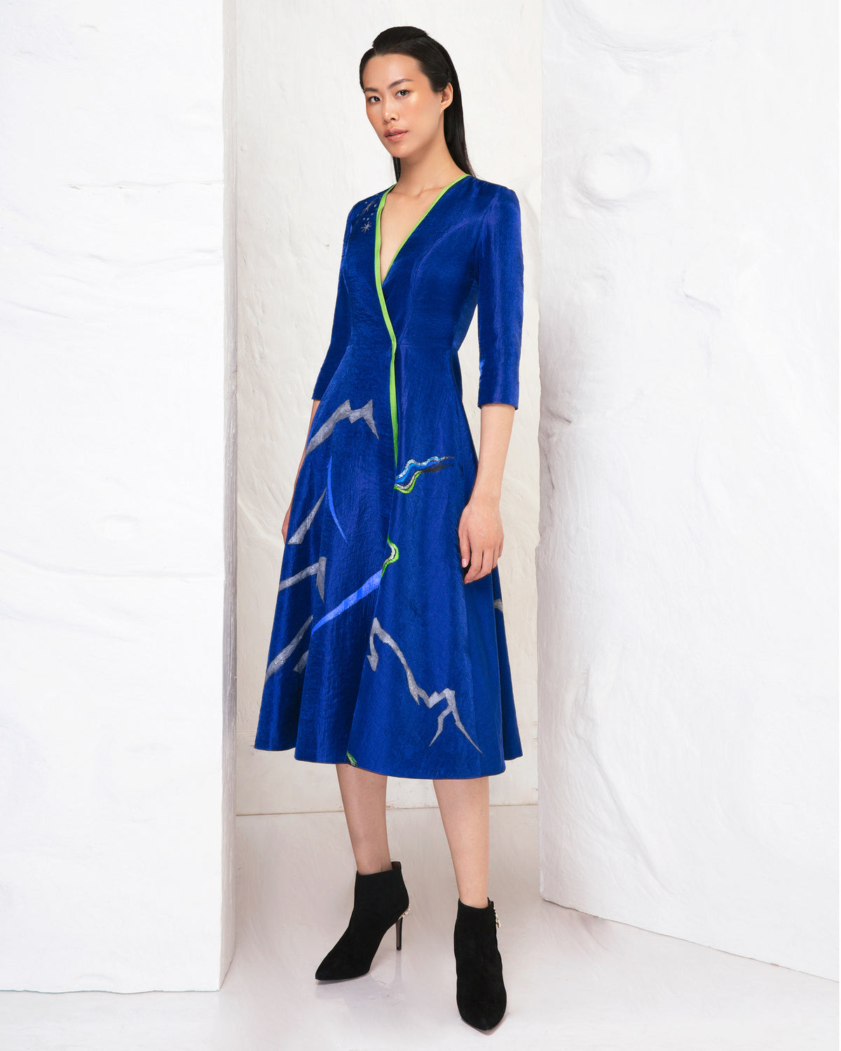 Mountain-painted Viscose Wrap Midi Dress