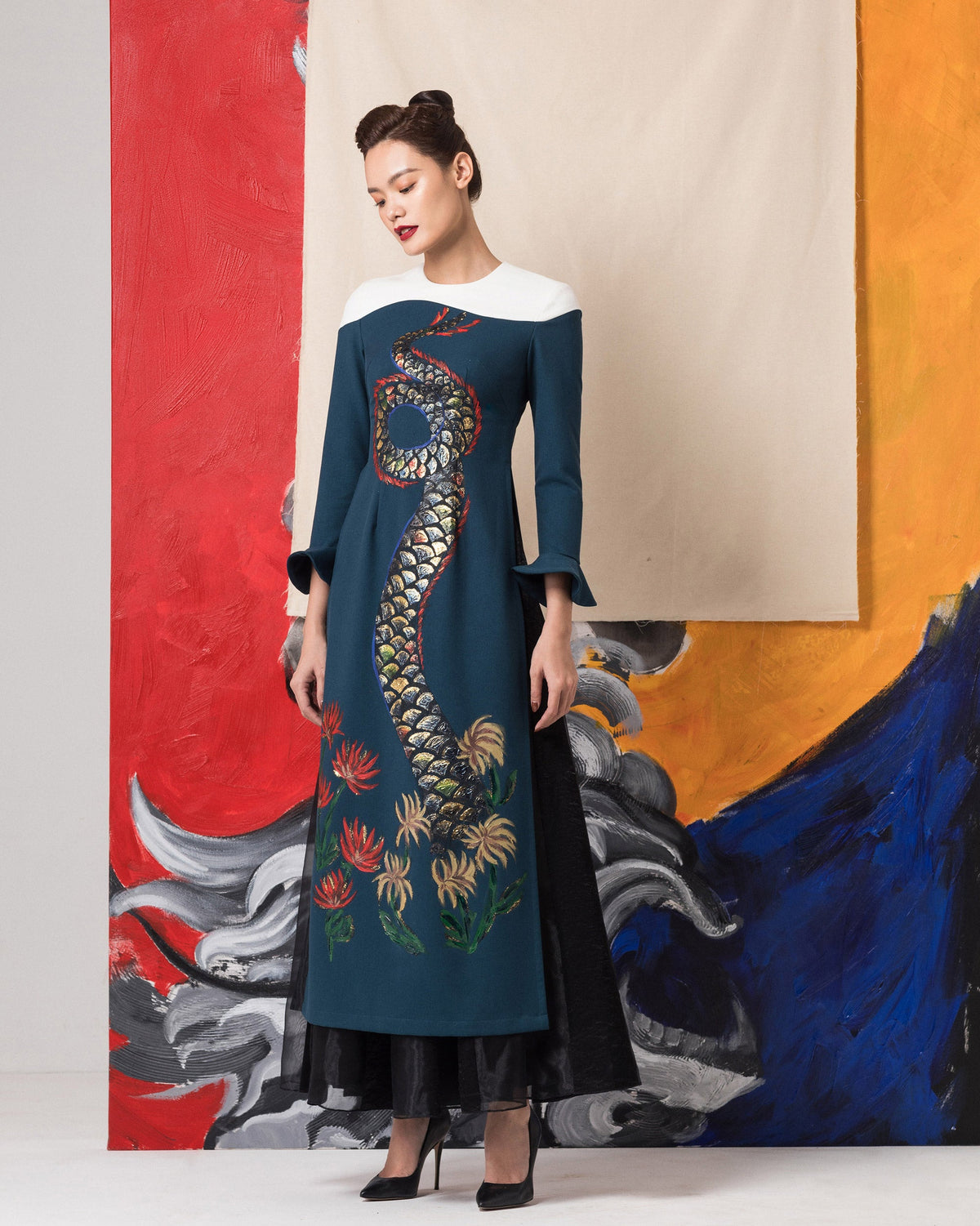 TinyInk-LN19-prussian-blue-hand-painted-dragon-contemporary-aodai