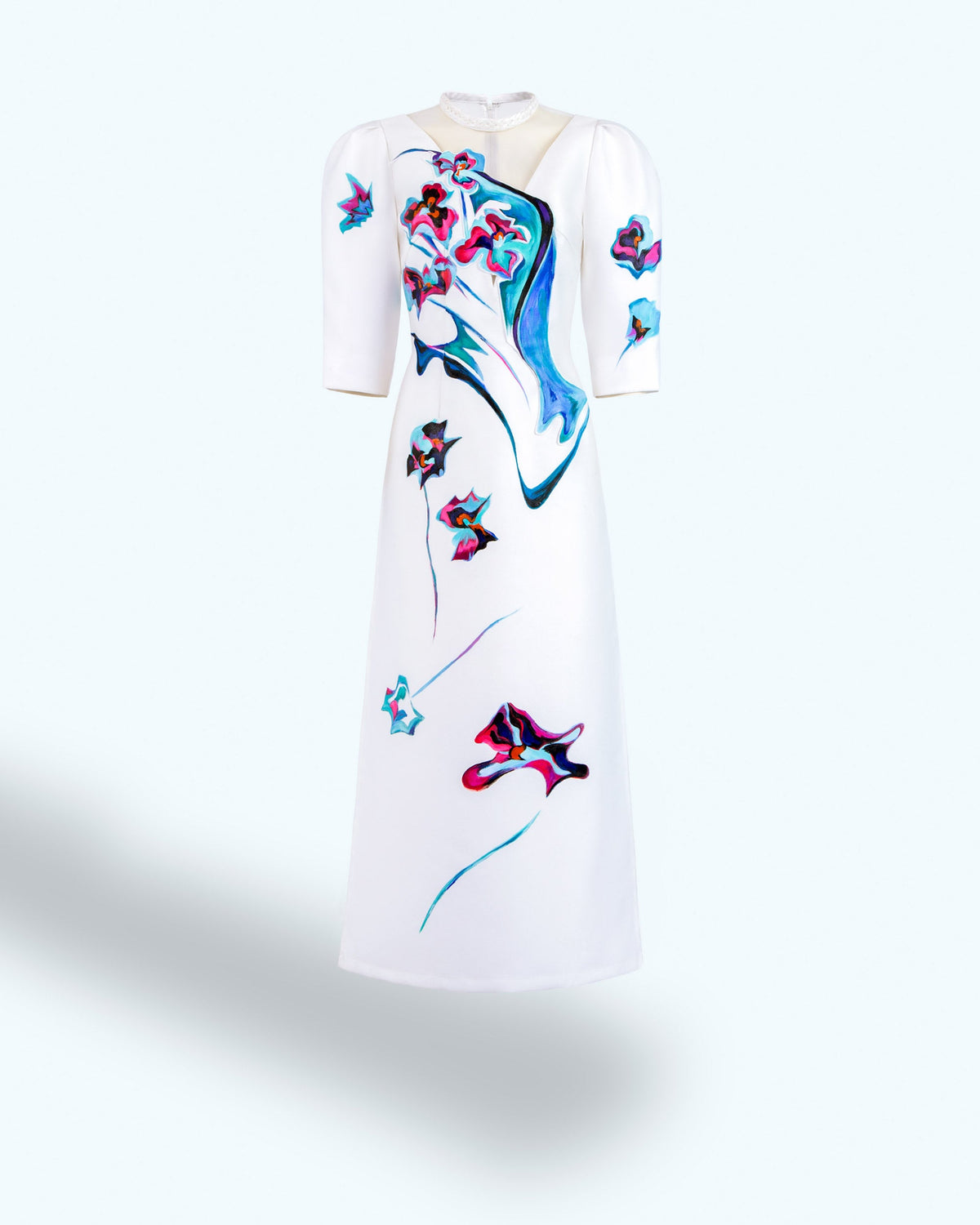 TinyInk-LN21-White-hand-painted-floral-voluminous-sleeve-aodai
