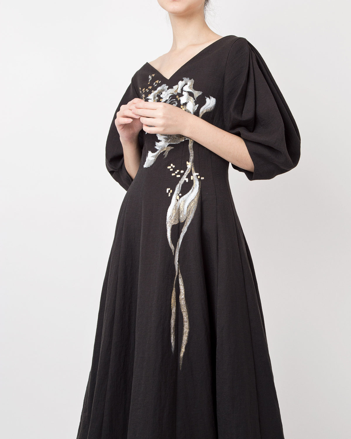 Wildflower-painted Voluminous Sleeve Midi Dress
