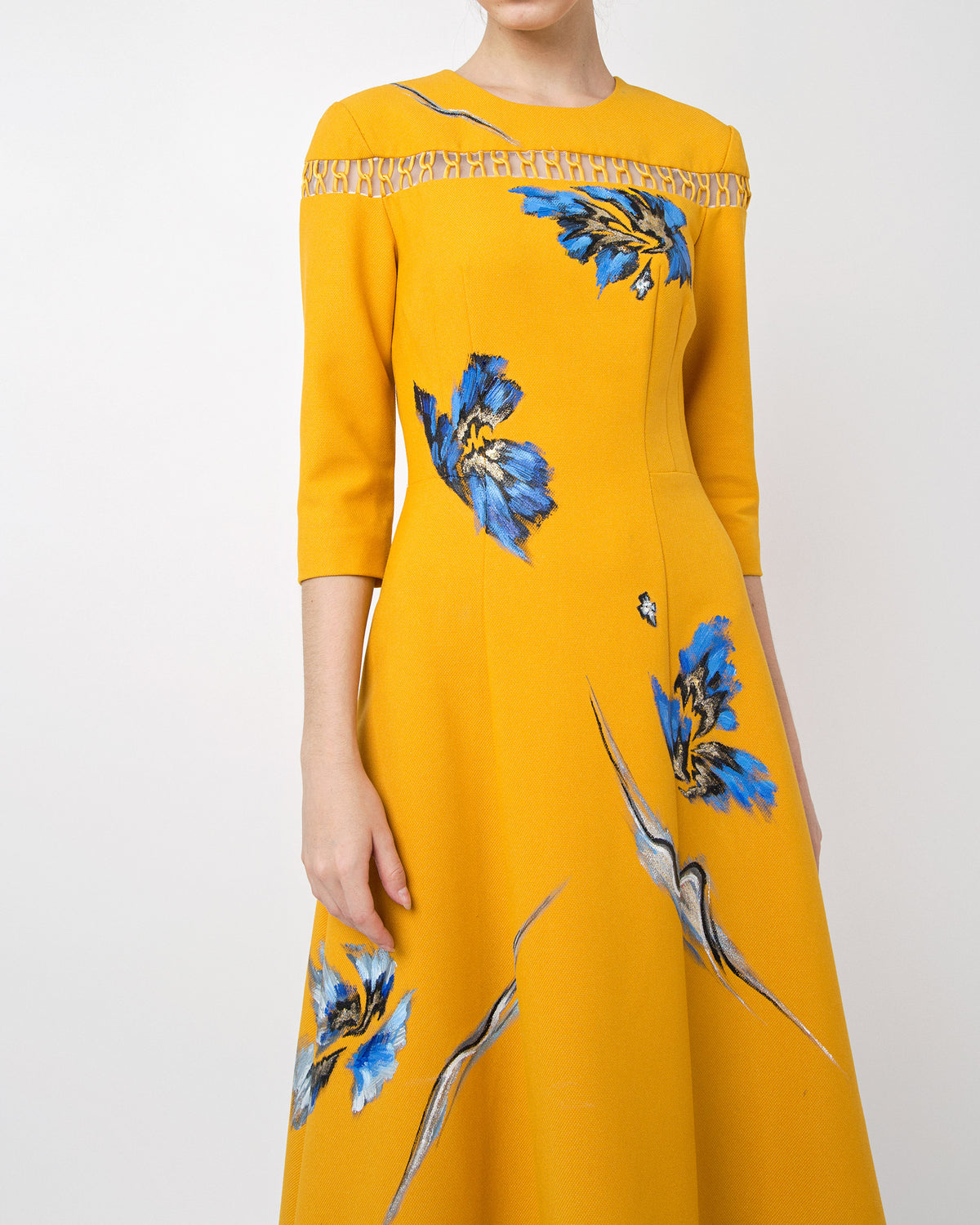 Poppy-painted mid-length sleeve Yellow midi dress