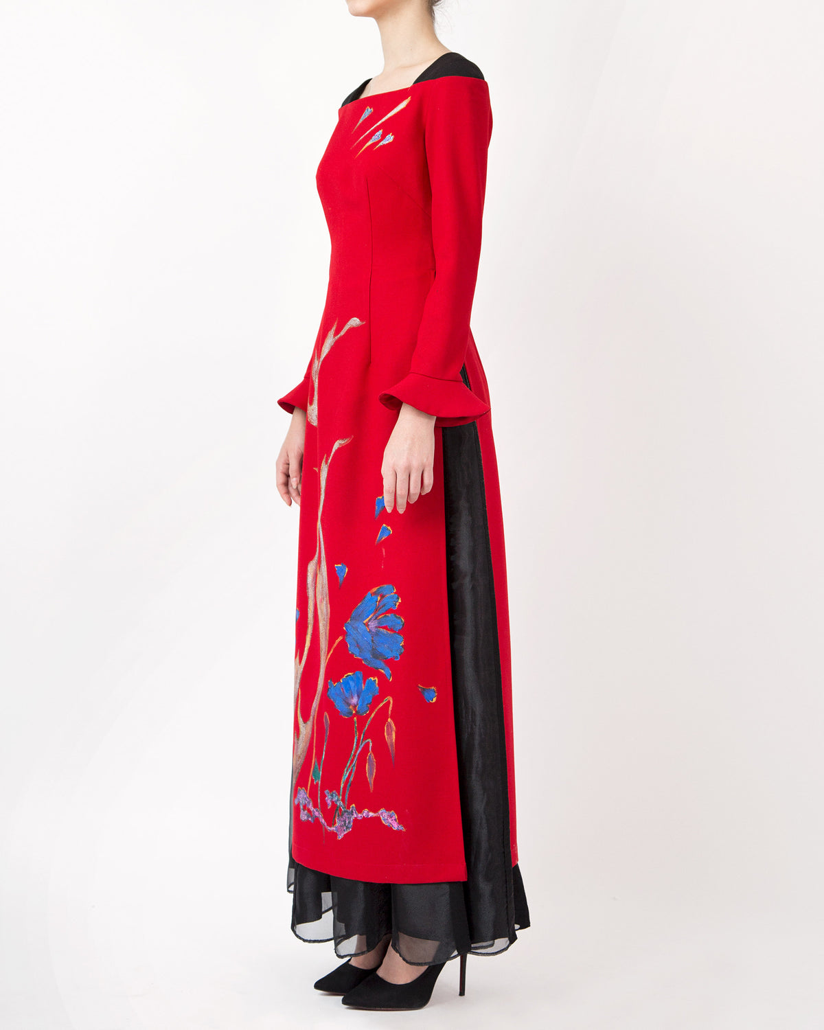 Phoenix in Poppy-painted Circular Cuffs Sleeve Red Contemporary Ao Dai